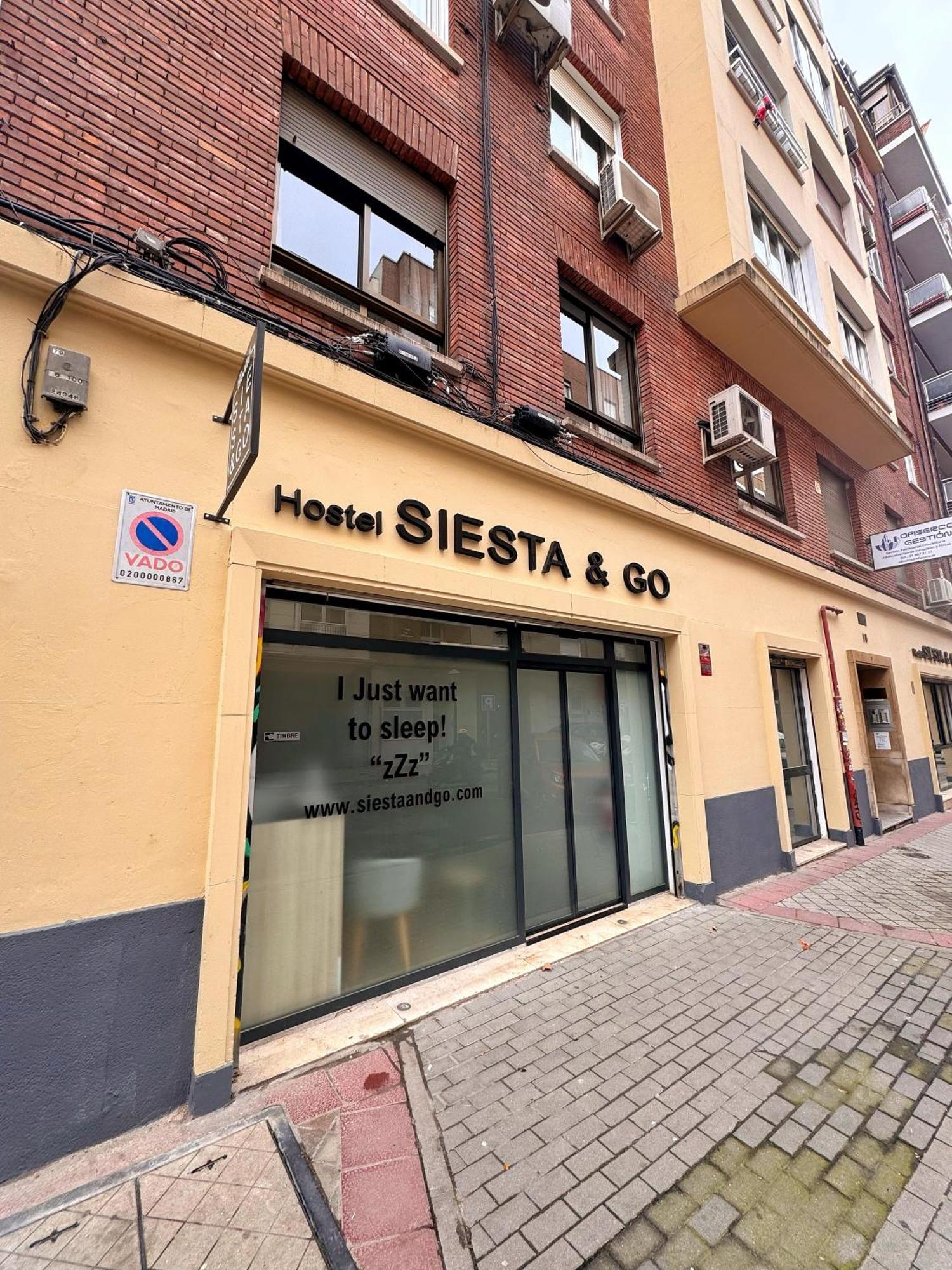 Hostel Siesta & Go Madrid Esterno foto